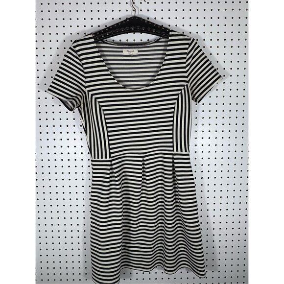 Madewell Black & White Striped Fit & Flare Dress with pockets size 8 - Picture 1 of 7